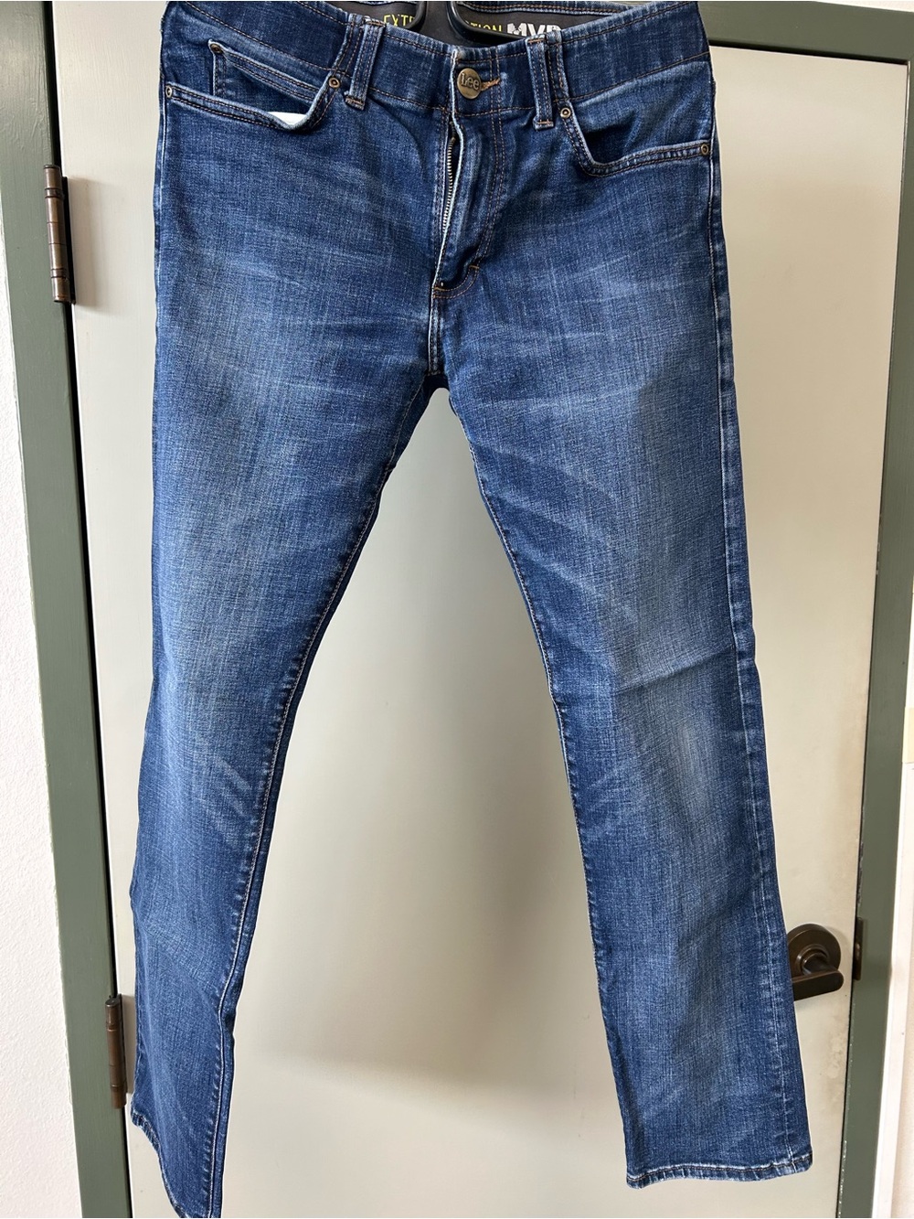 Lee Men's Extreme Motion MVP Slim Fit Jeans in Medium Blue Wash